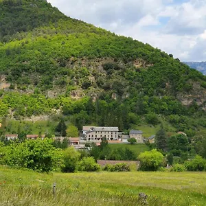 https://hotel-des-gorges-au-viaduc.midi-pyreneeshotels.com